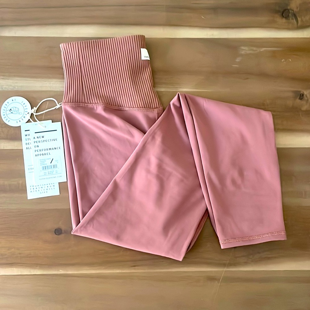 NWT Small Vuori Rib Studio Legging in Terracotta